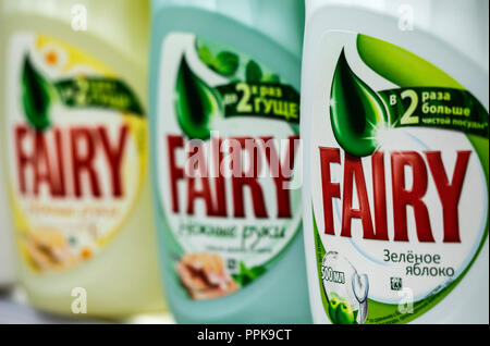 Satz von maschinengeschirrspülmittel und gel Flasche Apple Fee, Spülmittel, die von Procter & Gamble produziert Stockfoto