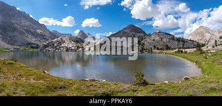 Evolution Lake. John Muir Trail/Pacific Crest Trail; Sequoia Kings Canyon Wilderness; Kings Canyon National Park; Berge der Sierra Nevada, Kalifornien, Stockfoto