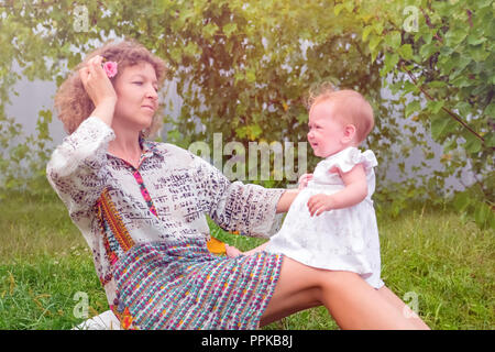 Outdoor Aktivitäten für die ganze Familie. Spaß im Freien mit Kind. Stockfoto