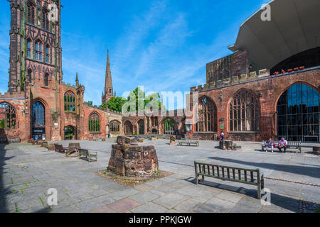 Die Ruinen der alten Kathedrale, Coventry, West Midlands, England, Großbritannien, Europa Stockfoto