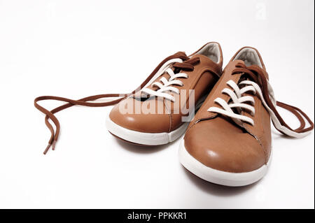 Schuhe, Mode, Herren, sauber, gepflegt, Braun, Classic, Bein, Fuß, Leder, studio, Schnürsenkel, richtig, Lifestyle, männlich, Trittstufen Schuhe Stockfoto