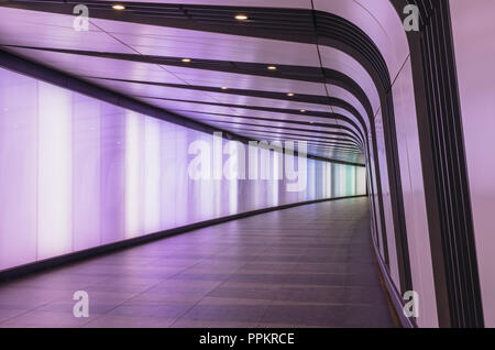 Der King's Cross Light Tunnel, London, UK. Stockfoto