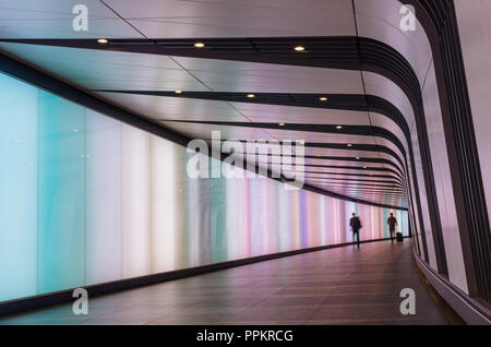 Der King's Cross Light Tunnel, London, UK. Stockfoto