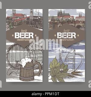 Zwei Labels mit Hand gezeichnet Bierfass, mug, hop, Weizen und Farbe Prag und München Skizzen. Stock Vektor