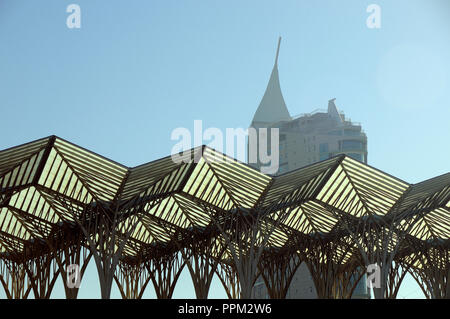 Oriente Bahnhof (Gare do Oriente), entworfen von dem Architekten Santiago Calatrava. Lissabon, Portugal Stockfoto