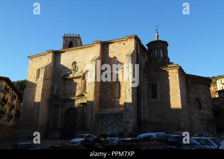 Die heilige Maria Kirche (Iglesia de Santa María de los Sagrados Corporales), eine Romanische, gotische und barocke Kirche in Daroca, einer Stadt in Aragonien, Spanien. Stockfoto