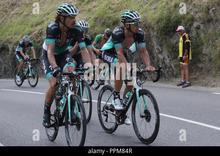 Peter Sagan, Maciej Bodnar, Daniel Betriebssysteme und andere Radfahrer klettern während der Tour de France 2018 17. Etappe in Soulan, in die Französischen Pyrenäen. Stockfoto