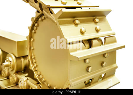 Anschluss Caterpillar mit Rollen des Traktors isoliert Stockfoto