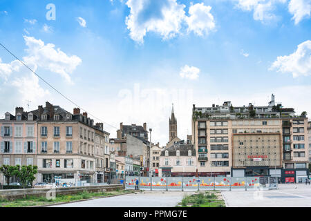 LIMOGES, Frankreich - 8. Mai 2018: Blick auf die Gebäude um Limoges, Frankreich Stockfoto