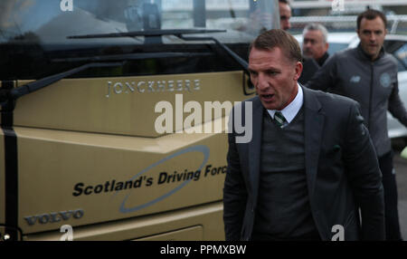 McDiarmid Park, Perth, Großbritannien. 26 Sep, 2018. Scottish League Cup Fußball, Viertelfinale, St Johnstone gegen Celtic, Keltischer Manager Brendan Rodgers kommt für das Spiel: Action Plus Sport/Alamy leben Nachrichten Stockfoto