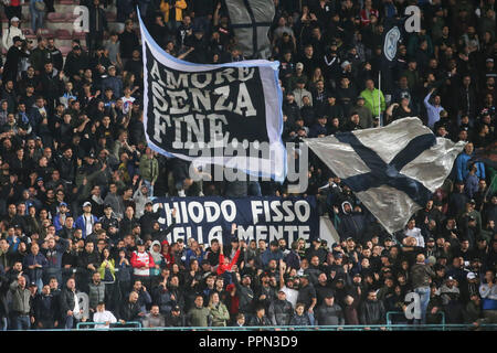 Napoli, Kampanien, Italien: 2018-09-26 italienische Serie A Fußballspiel SSC Neapel - Parma im San Paolo Stadion in Foto Anhänger SSC Napoli (Antonio Balasco) Credit: Antonio Balasco/Alamy leben Nachrichten Stockfoto