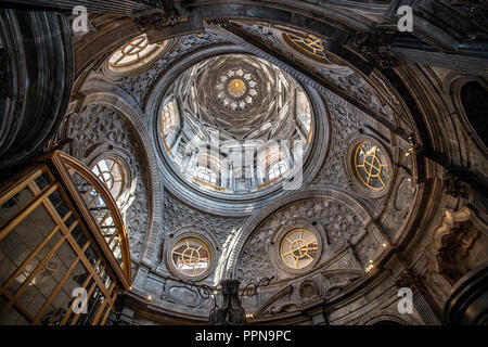 Italien Piemont Turin, 27. September 2018 - Die MIBAC kehrt in die Öffentlichkeit die Kapelle der Verkleidung von Guarino Guarini - Drücken Sie Tag - Die restaurierte Verkleidung Kapelle Credit: Wirklich Easy Star/Alamy leben Nachrichten Stockfoto