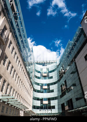 Neue Gebäude, Broadcasting House, BBC Television Centre, Portland Place, Marylebone, London, England, UK, GB. Stockfoto