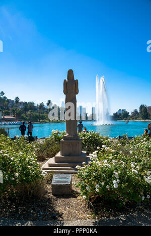 Dame des Sees Statue in Echo Park, Los Angeles, Kalifornien Stockfoto