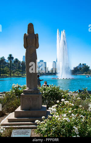 Dame des Sees Statue in Echo Park, Los Angeles, Kalifornien Stockfoto