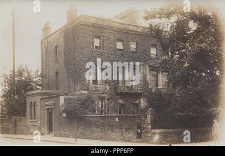 Jahrgang Foto: Eine riesige große britische Doppelhaushälfte Stockfoto