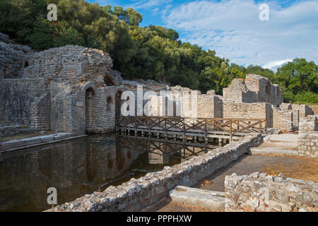 Asklepios Treasury und antike Theater, Nationalpark, Butrint, Saranda, Albanien Stockfoto