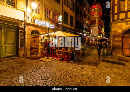 Au Bon Vivant Restaurant in der Place du Marché-aux-Cochons de Lait, Straßburg, Frankreich Stockfoto