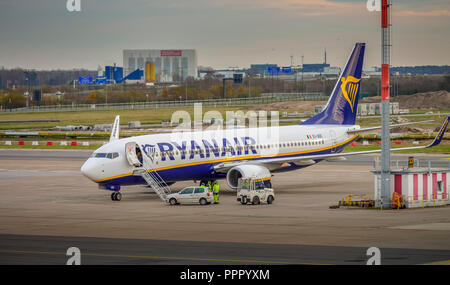 Ryan Air Flugzeug, Flughafen Schönefeld, Brandenburg, Deutschland Stockfoto
