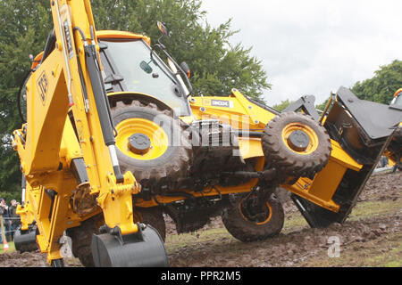 JCB Tanzen Diggers Stockfoto