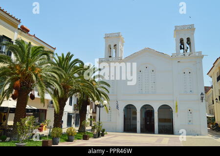 Fassade der schönen Kirche San Nicolas von Nafplio. Architektur, Reisen, Landschaften, Kreuzfahrten. Juli 8, 2018. Nauplion Argolida Griechenland. Stockfoto
