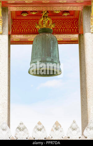 Glockenturm in der Marmor-tempel oder Wat Benchamabophit Dusitvanaram in Bangkok, Thailand Stockfoto