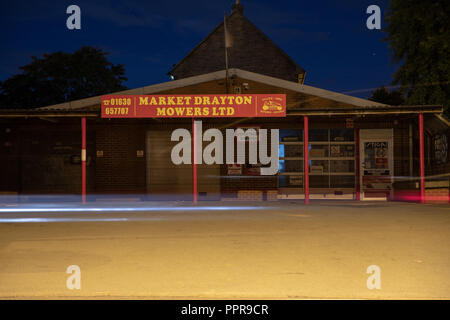 Market Drayton bei Nacht Stockfoto