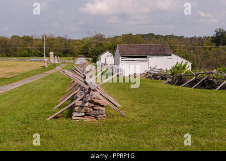 Reihen von defensiven Fechten sind auf Anzeige auf dem historischen Gettysburg Schlachtfelder des Bürgerkrieges Stockfoto