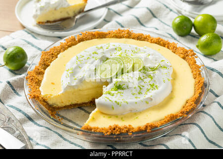 Süße hausgemachte Key Lime Pie mit Lust und Rahm Stockfoto
