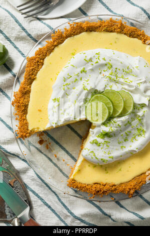 Süße hausgemachte Key Lime Pie mit Lust und Rahm Stockfoto