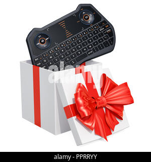 Geschenkbox mit Mini Wireless Bluetooth Tastatur, 3D-Rendering auf weißem Hintergrund Stockfoto