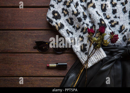 Herbst kommt. Mode Dame Kleidung einstellen. Flach. Fashion Concept Stockfoto