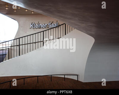 Hamburg, Elbphilharmonie, Wandelhalle genannt Plaza, Aufgang zum Kleinen Saal, Entwurf Herzog & de Meuron, erbaut 2007-2016 Stockfoto