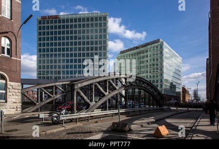 Hamburg, Speicherstadt zwischen 1883 und 1927 errichtet, Poggenmühlenbrücke zur hafen-city Stockfoto