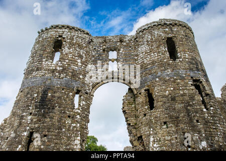 Das Torhaus zu Llawhaden Schloss, in der Nähe von Narbeth, Pembrokeshire, Wales Stockfoto