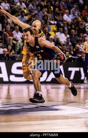 September 27, 2018 - Kevin Pangos, #3 der FC Barcelona Lassa in Aktionen während der Liga Endesa Match zwischen dem FC Barcelona Lassa und Herbalife Gran Canaria am 27. September 2108 im Palau Blaugrana, in Barcelona, Spanien. Quelle: AFP 7/ZUMA Draht/Alamy leben Nachrichten Stockfoto