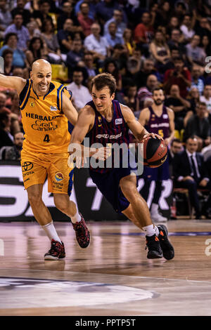 September 27, 2018 - Kevin Pangos, #3 der FC Barcelona Lassa in Aktionen während der Liga Endesa Match zwischen dem FC Barcelona Lassa und Herbalife Gran Canaria am 27. September 2108 im Palau Blaugrana, in Barcelona, Spanien. Quelle: AFP 7/ZUMA Draht/Alamy leben Nachrichten Stockfoto