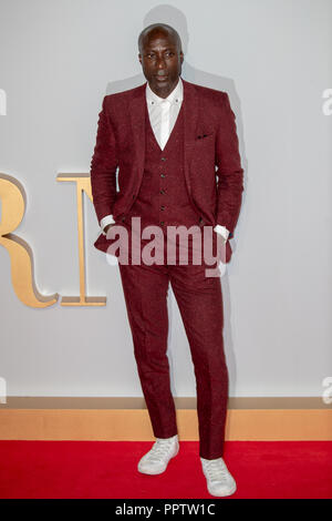 London, Großbritannien. 27. Sep 2018. Ozwald Boaten Teilnahme an der London Premiere von "ein Stern ist geboren" bei VUE WEST END, den Leicester Square, Uk, Credit: Jason Richardson/Alamy leben Nachrichten Stockfoto