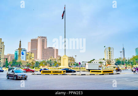 Kairo, Ägypten - Dezember 23, 2017: Midan Tahrir ist das Herz der Business Viertel von Kairo mit zahlreichen Regierungsgebäude herum, am 23. Dezember in Cai Stockfoto