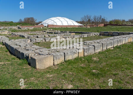 Ruinen der Hauptstadt des Ersten Bulgarischen Reiches mittelalterliche Festung Pliska, Region Shumen, Bulgarien Stockfoto