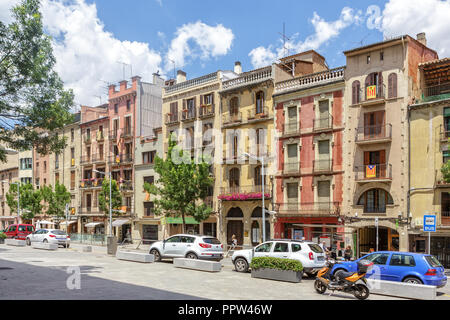 VIC, SPANIEN - 19. JUNI 2014: Alte Straße in der Stadt Vic Stockfoto