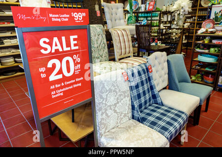 Miami Beach Florida, Pier 1 Importe, Shopping Shopper Shopper Shop Shops Markt Märkte Markt Kauf Verkauf, Einzelhandel Geschäfte Business busines Stockfoto