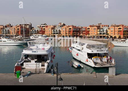 Tauchen Boote an der Marina von Hurghada, Rotes Meer, Ägypten Stockfoto