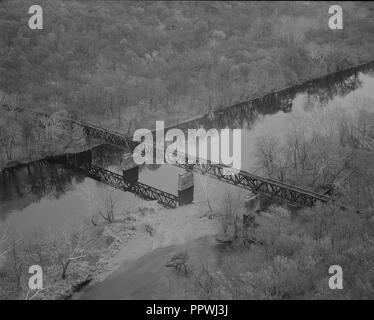 Brücke Nr. 1396, vierte Potomac und Zweiten B&O Kreuzung, nach Nordosten. - Western Maryland Railway, Cumberland, Pearre zu North Branch, von WM milepost 125 bis 160, Pearre, Washington County, MD. Stockfoto