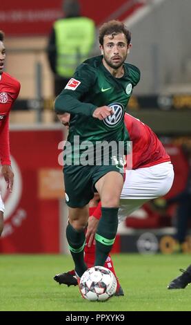 Mainz, Deutschland. 26 Sep, 2018. firo: 26.09.2018 Fußball, Fußball: 1. Bundesliga, Saison 2018/2019 FSV FSV Mainz 05 - VfL Wolfsburg 0:0 VfL Admir Mehmedi, Single Action | Verwendung der weltweiten Kredit: dpa/Alamy leben Nachrichten Stockfoto