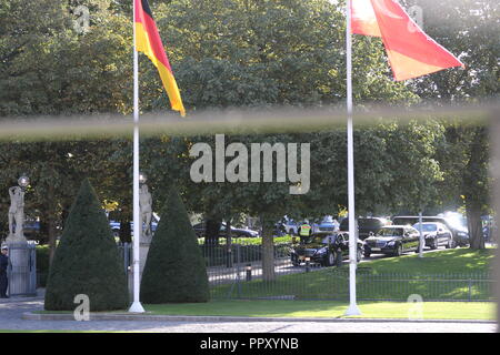 Berlin, Deutschland. 28. Sep 2018. Das Auto von Recep Tayyip Erdogan am Willkommen im Schloss Bellevue in Berlin-Tiergarten. Besuch der theTurkish Präsident Recep Tayyip Erdogan in der Bundesrepublik Deutschland. Bild: Sao Struck/Alamy leben Nachrichten Stockfoto