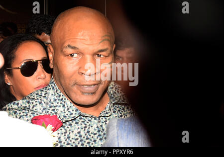 Mumbai, Indien. 27 Sep 2018: Amerikanische Boxer Mike Tyson von Mumbai für Boxen Meisterschaft in Mumbai, Indien Am 27. Sep 2018. Foto von prodip Guha Besuch: prodip Guha/Alamy leben Nachrichten Stockfoto