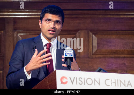 (180928)-BEIJING, Sept. 28, 2018 (Xinhua) - nikhil As, CEO der London Stock Exchange, spricht während eines Forums in London, Großbritannien, an Sept. 13, 2018. (Xinhua / Stephen Chung) Stockfoto