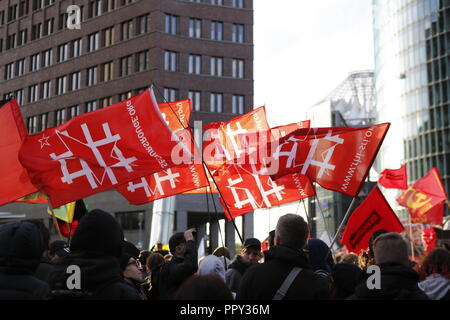 Berlin, Deutschland. 28. September 2018. . Demonstration in Berlin Mitte' Erdogan nicht willkommen" vom Potsdamer Platz auf den Großen Stern. Bild: Sao Struck/Alamy leben Nachrichten Stockfoto