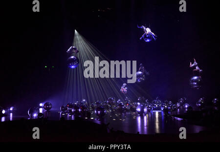 Wellington. 28 Sep, 2018. Foto an Sept. 28, 2018 zeigt die Phase des jährlichen Welt der Wearable kunst Auszeichnungen zeigen in Wellington, Neuseeland. Quelle: Xinhua Foto/Guo Lei/Xinhua/Alamy leben Nachrichten Stockfoto